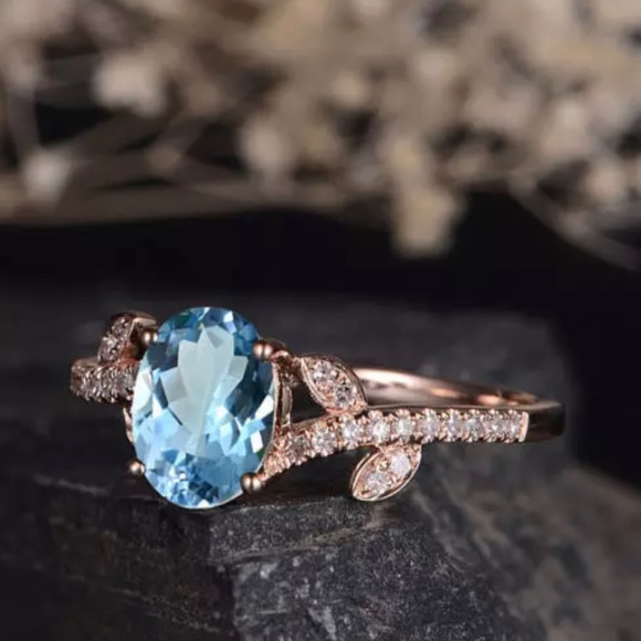 ✨SOLD OUT✨Dainty 18K Topaz & Rose Gold Ring✨ - Picture 2 of 7